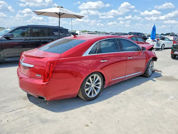 2013 CADILLAC XTS Luxury