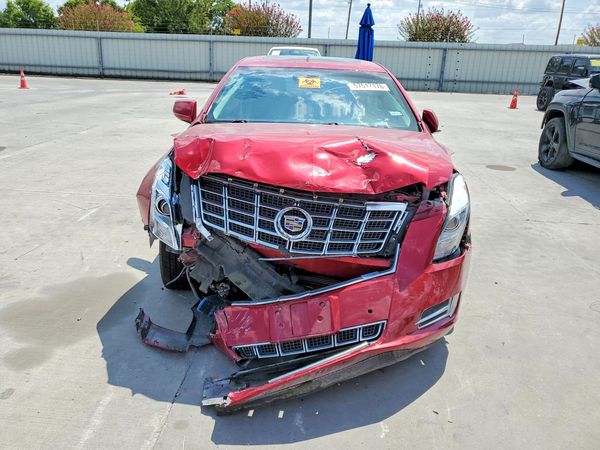 2013 CADILLAC XTS Luxury