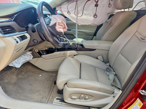 2013 CADILLAC XTS Luxury