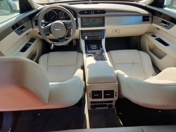 2020 JAGUAR XF Premium
