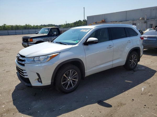 2018 TOYOTA HIGHLANDER