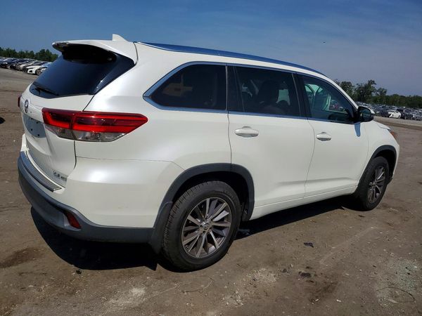 2018 TOYOTA HIGHLANDER SE/XLE