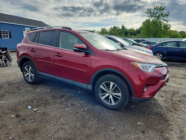 2018 TOYOTA RAV4 Adventure/XLE