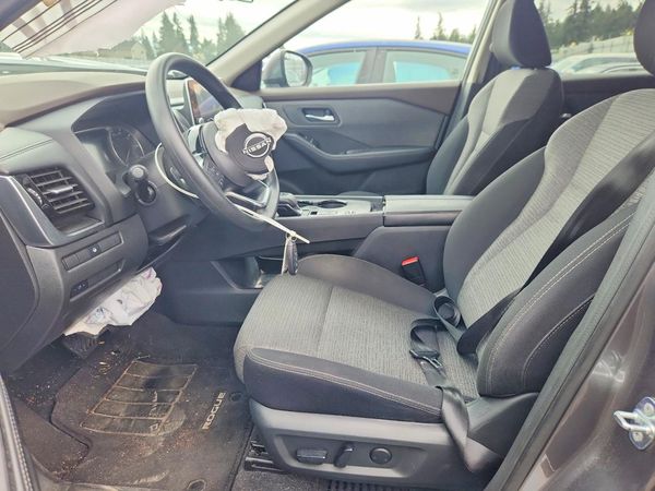 2022 NISSAN ROGUE SV — DENT
