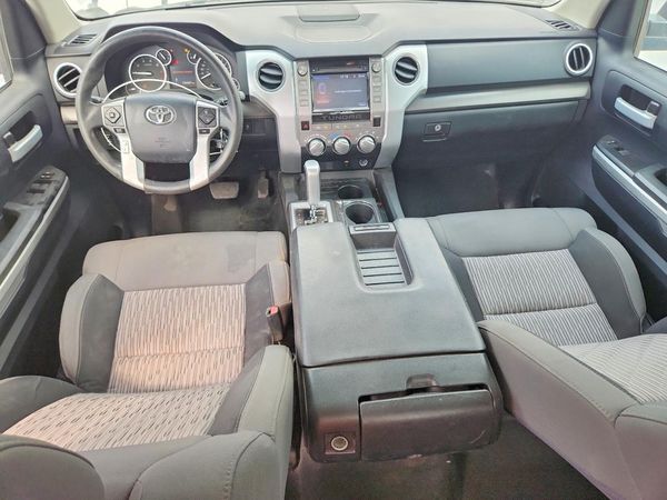 2014 TOYOTA TUNDRA SR5 — CKPT