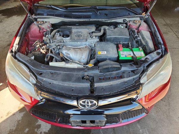 2017 TOYOTA CAMRY LE/SE/XLE/XSE — Engine bay