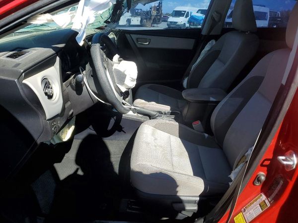 2017 TOYOTA COROLLA