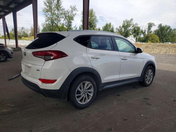 2016 HYUNDAI TUCSON