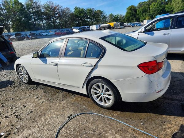 2016 BMW 320