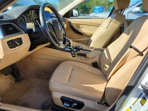 2016 BMW 320