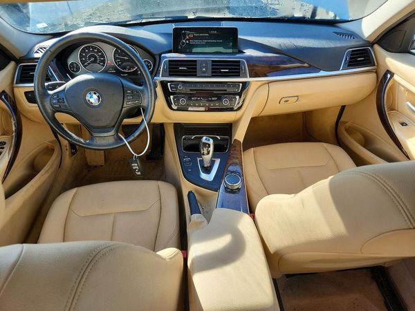 2016 BMW 320