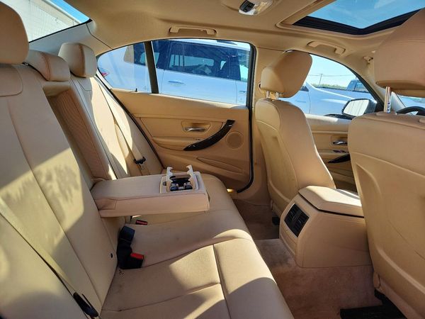 2016 BMW 320