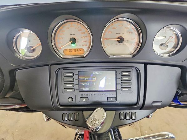2021 HARLEY-DAVIDSON FLHX