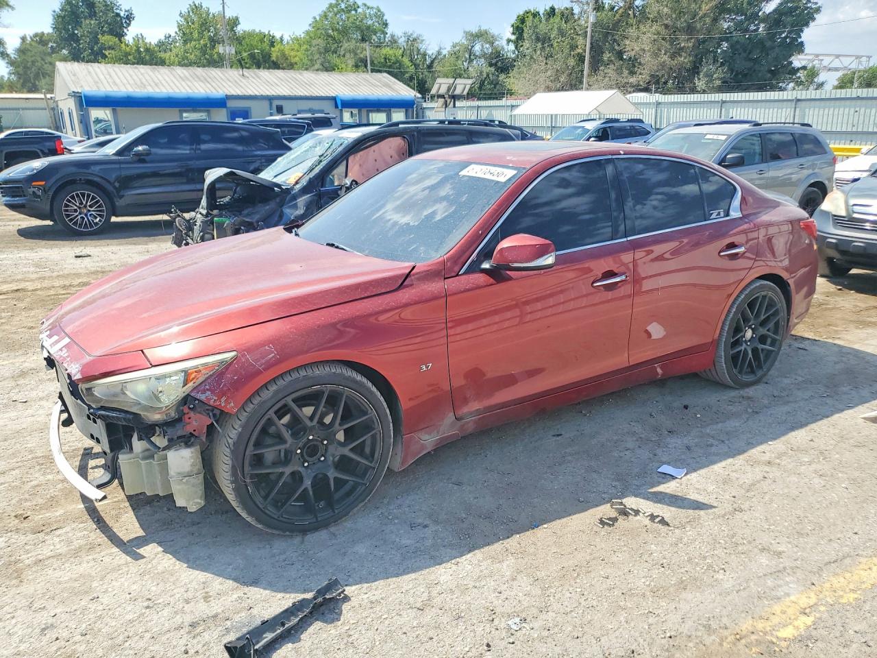 2015 INFINITI Q50