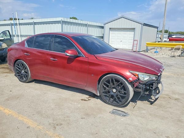 2015 INFINITI Q50