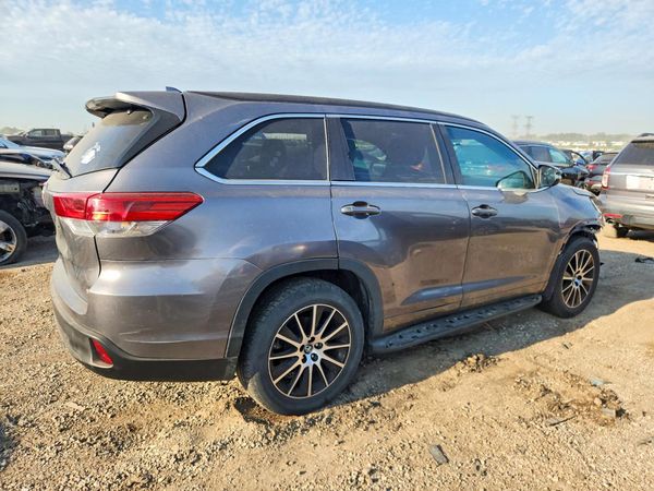 2017 TOYOTA HIGHLANDER SE/XLE