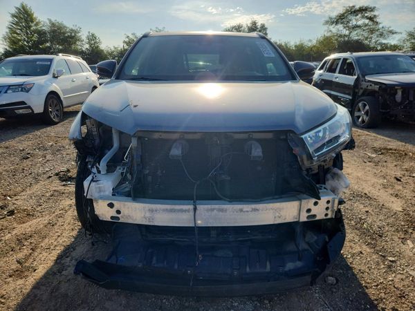 2017 TOYOTA HIGHLANDER SE/XLE