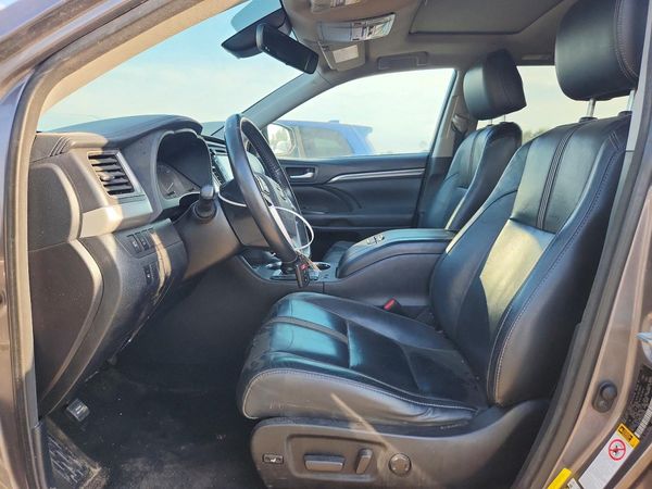2017 TOYOTA HIGHLANDER SE/XLE
