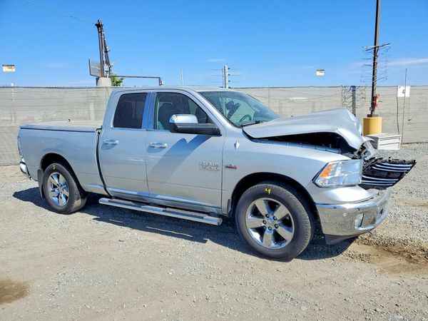 2017 RAM 1500 SLT — Passenger 3/4