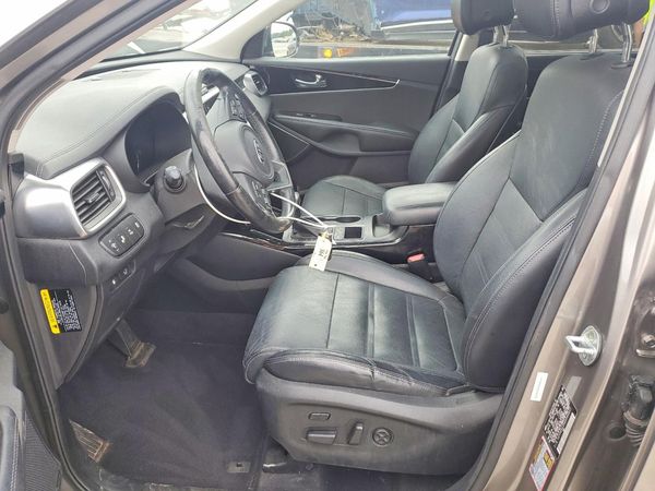 2016 KIA SORENTO SX / SX Limited — DENT