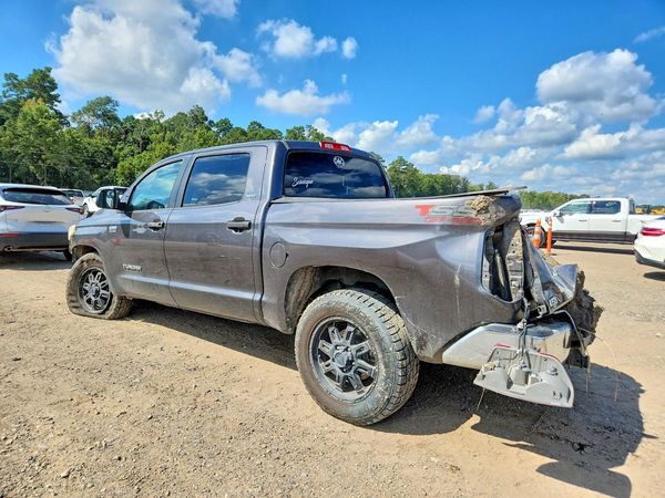 2015 TOYOTA TUNDRA SR5 Grade