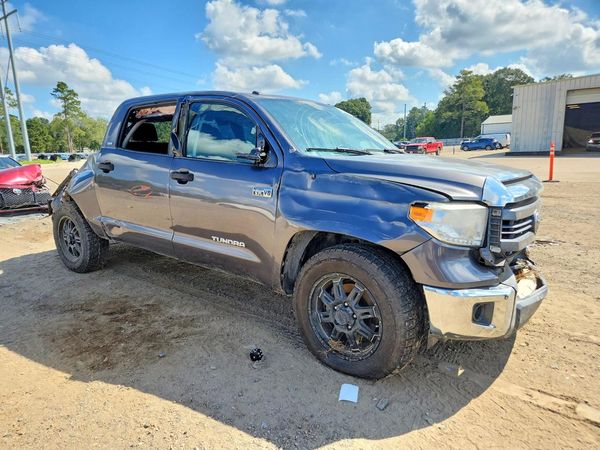 2015 TOYOTA TUNDRA SR5 Grade