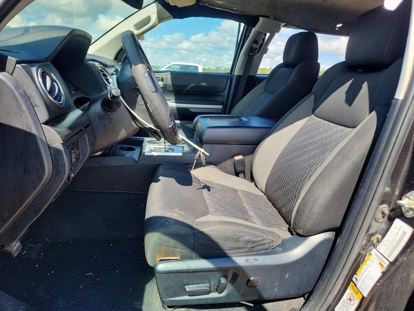 2015 TOYOTA TUNDRA SR5 Grade