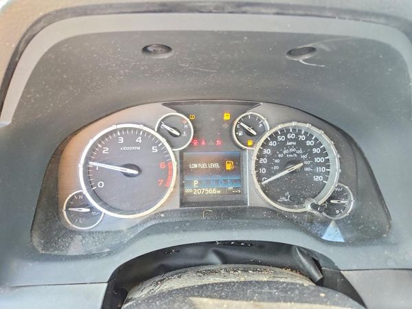 2015 TOYOTA TUNDRA SR5 Grade
