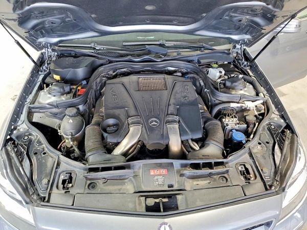 2013 MERCEDES-BENZ CLS CLS550 4-MATIC — Engine bay