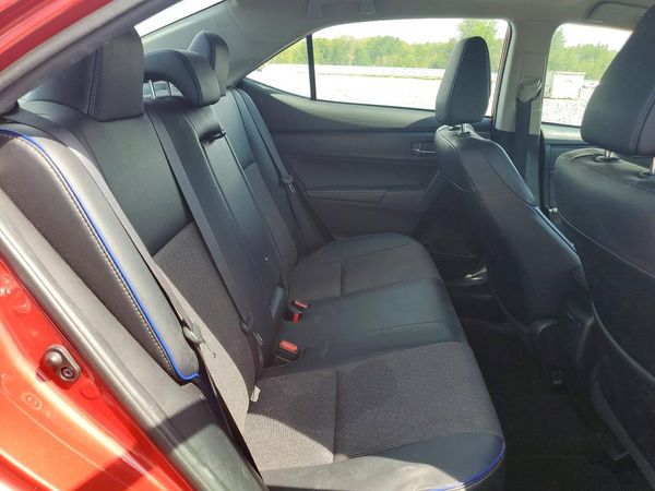 2017 TOYOTA COROLLA