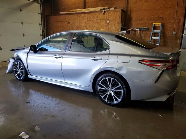 2020 TOYOTA CAMRY SE Hybrid
