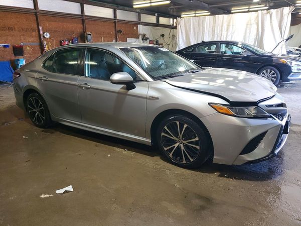2020 TOYOTA CAMRY SE Hybrid