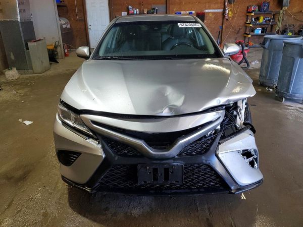 2020 TOYOTA CAMRY SE Hybrid