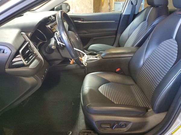 2020 TOYOTA CAMRY SE Hybrid