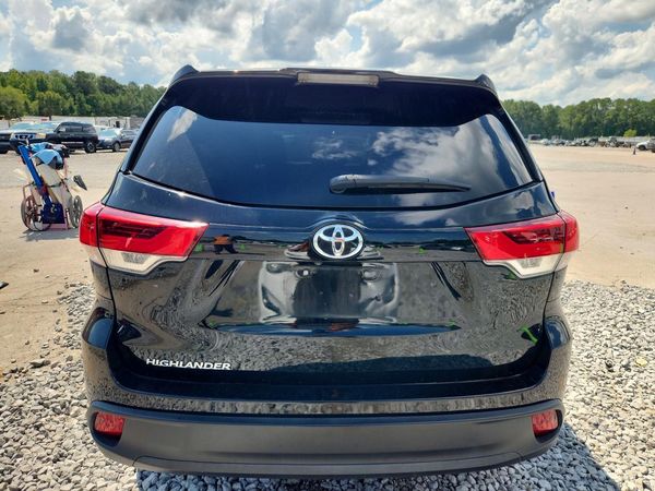 2019 TOYOTA HIGHLANDER