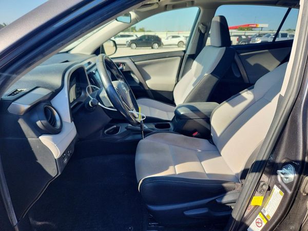 2017 TOYOTA RAV4 XLE