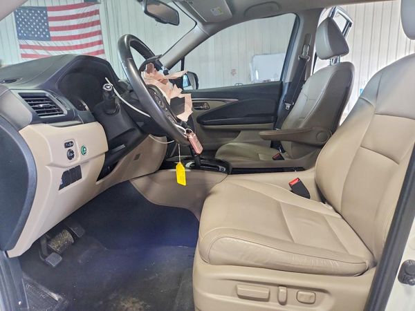 2016 HONDA PILOT EXL — DENT