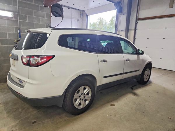 2016 CHEVROLET TRAVERSE LS