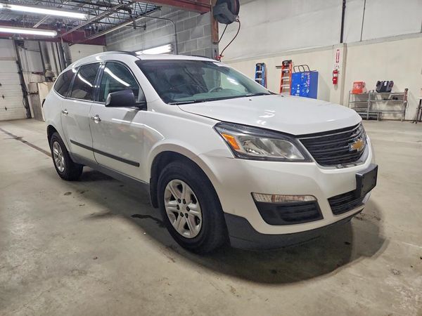 2016 CHEVROLET TRAVERSE LS