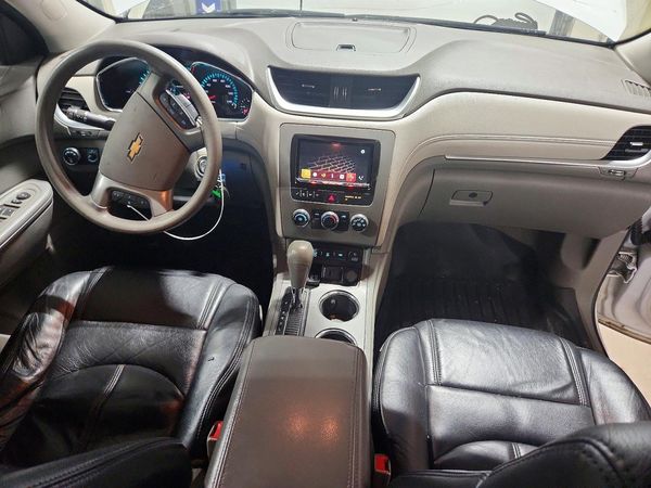 2016 CHEVROLET TRAVERSE LS
