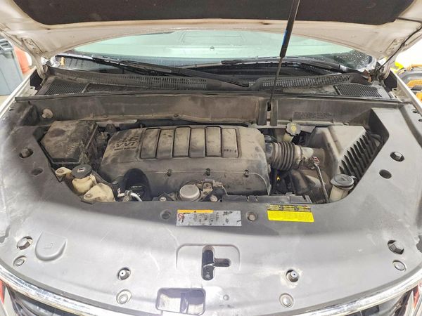 2016 CHEVROLET TRAVERSE LS