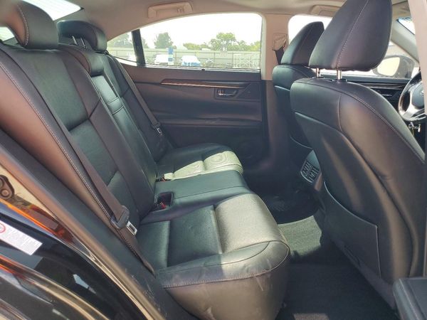2014 LEXUS ES