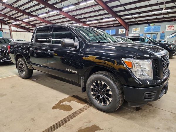 2018 NISSAN TITAN