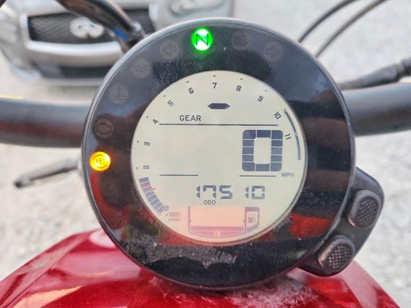 2018 YAMAHA XSR700