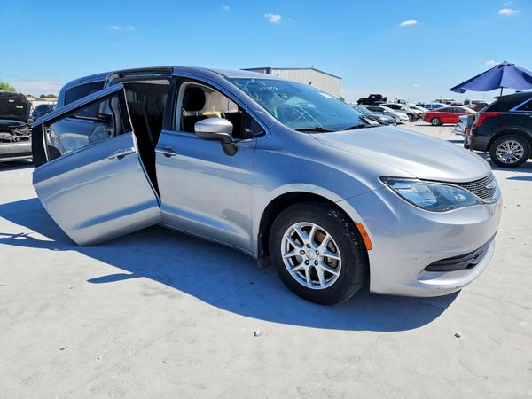 2017 CHRYSLER PACIFICA
