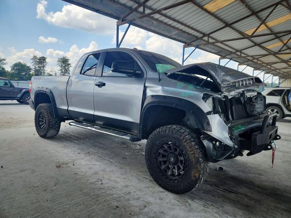 2019 TOYOTA TUNDRA Limited Grade — Passenger 3/4