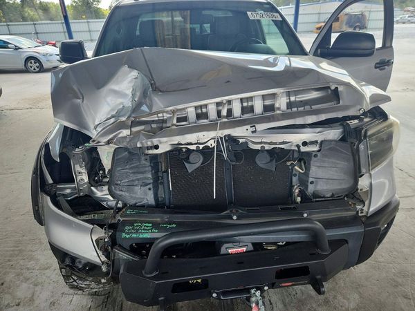 2019 TOYOTA TUNDRA Limited Grade — Engine bay
