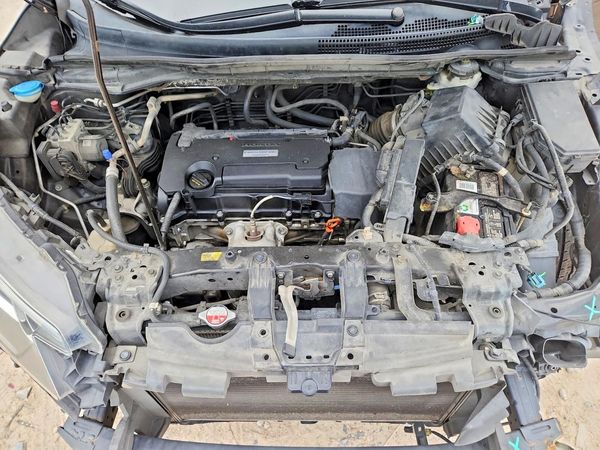 2016 HONDA CRV EX — Engine bay