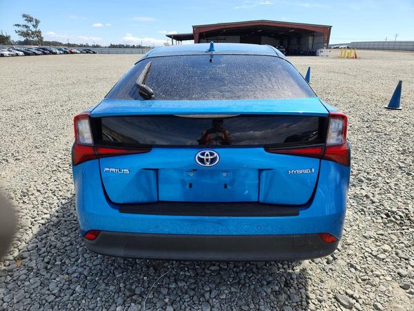 2020 TOYOTA PRIUS