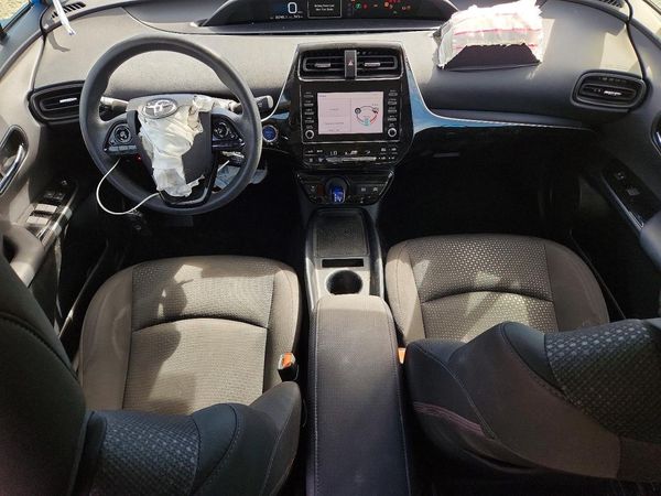 2020 TOYOTA PRIUS